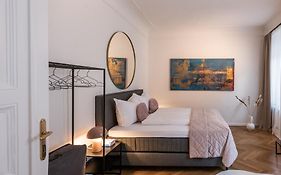 Luxury Design Apartments In City Center